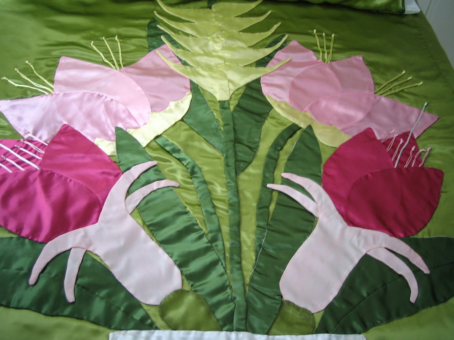 CRYSJEN RICHARD TROPICAL BED TAPESTRY COLLECTION